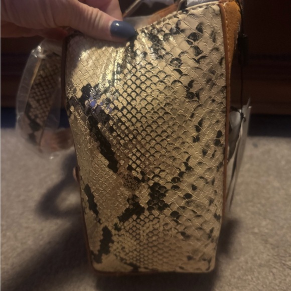 Montana West Embroidered & Rhinestone Embellished Purse w/Snake Accent - New - Picture 2 of 7